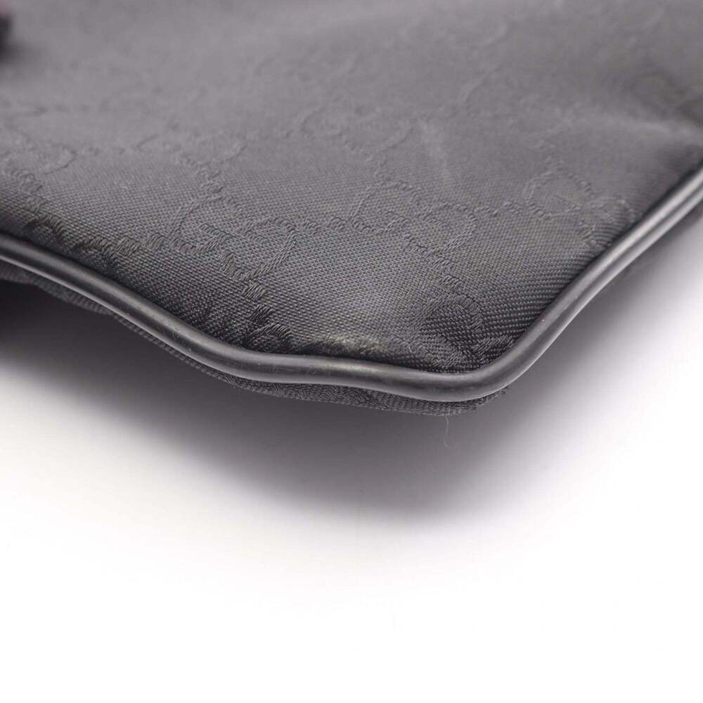GUCCI Authentic Black Leather Shoulder Bag - Picture 7 of 7